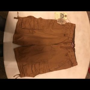 Matchstick cargo shorts